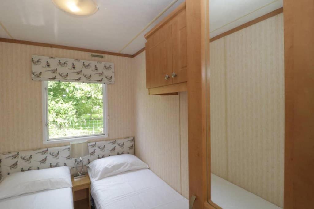 The Nest - Family Friendly Caravan Nr Glastonbury & Street Somerton  Exterior photo